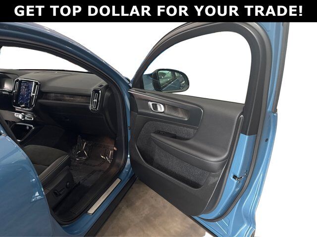 2023 Volvo C40 Recharge Pure Electric Pure Electric Plus Twin eAWD/NO ACCIDENT/CLEAN CARFAX/ONE OWNER Richmond Hill ON