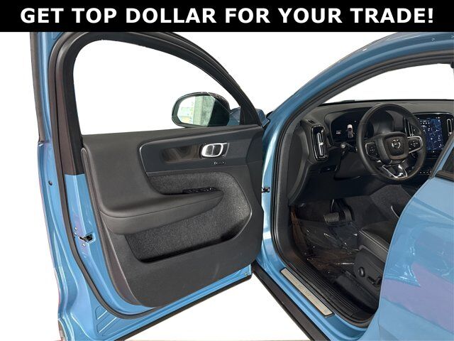 2023 Volvo C40 Recharge Pure Electric Pure Electric Plus Twin eAWD/NO ACCIDENT/CLEAN CARFAX/ONE OWNER Richmond Hill ON