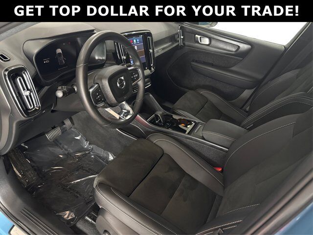 2023 Volvo C40 Recharge Pure Electric Pure Electric Plus Twin eAWD/NO ACCIDENT/CLEAN CARFAX/ONE OWNER Richmond Hill ON