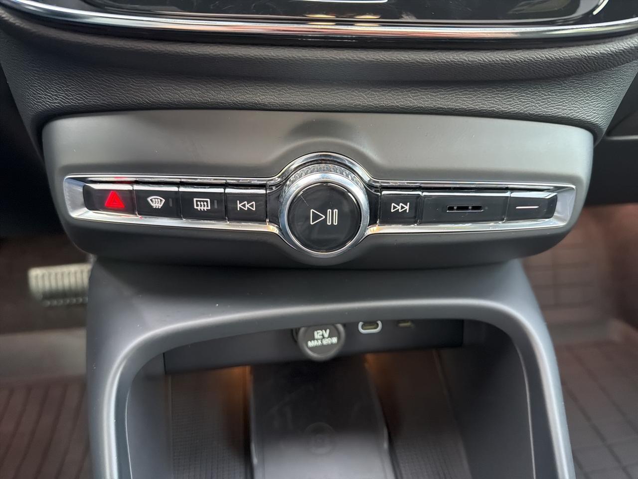 2023 Volvo C40 Recharge Pure Electric Twin Plus Bend OR