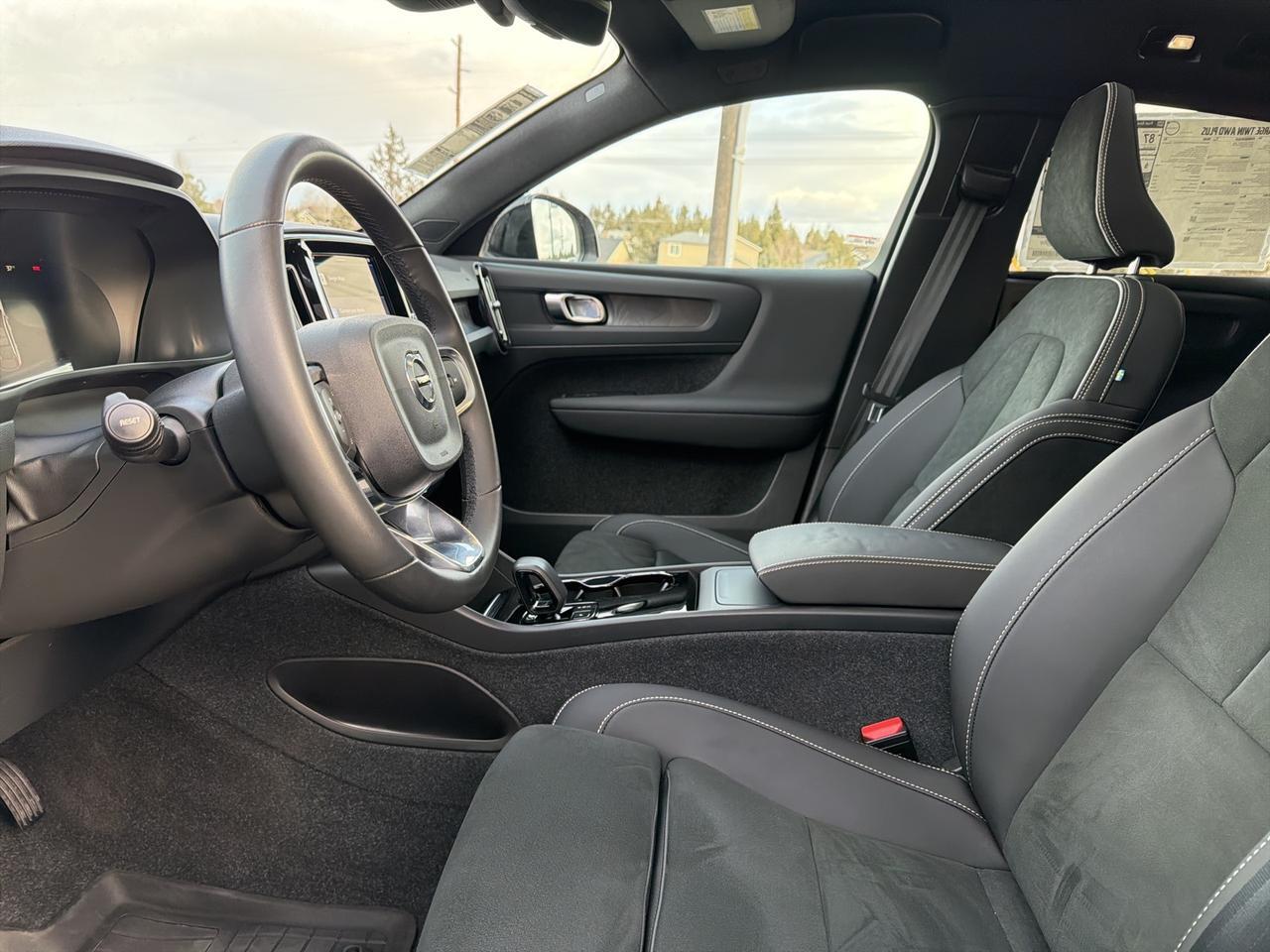 2023 Volvo C40 Recharge Pure Electric Twin Plus Bend OR