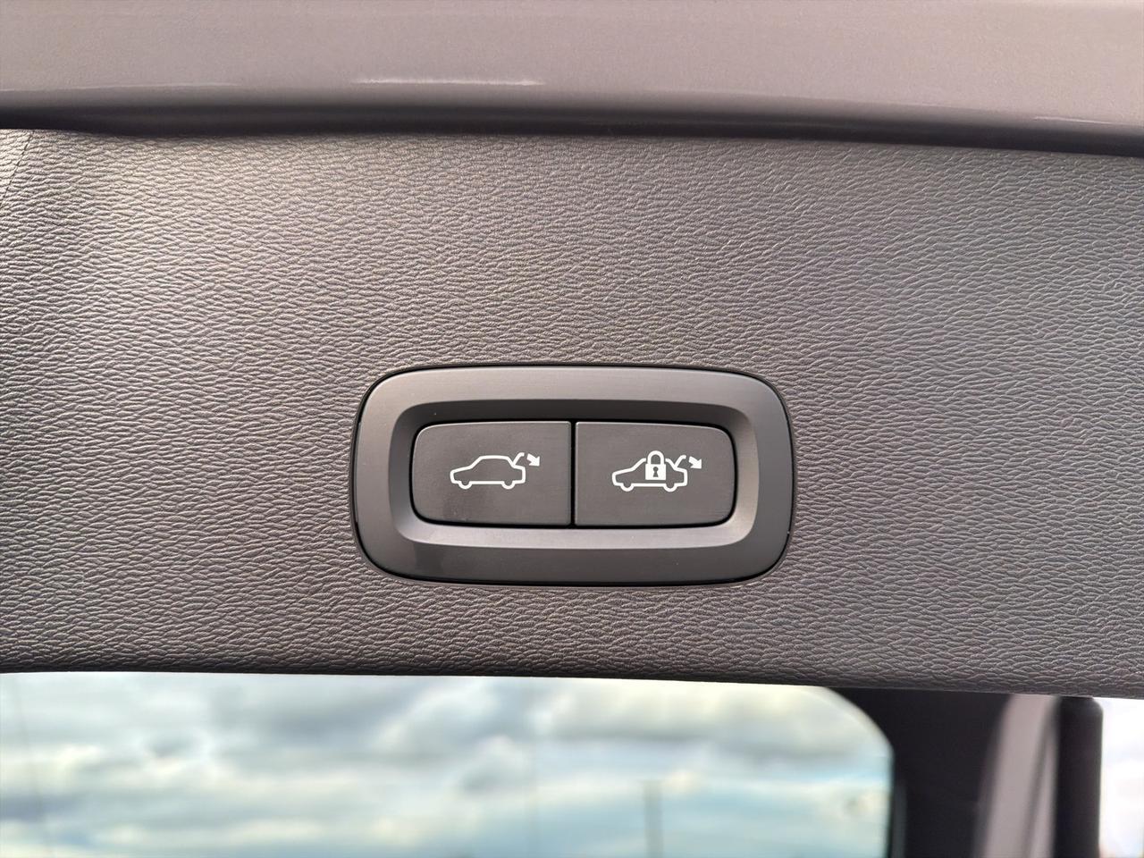 2023 Volvo C40 Recharge Pure Electric Twin Plus Bend OR