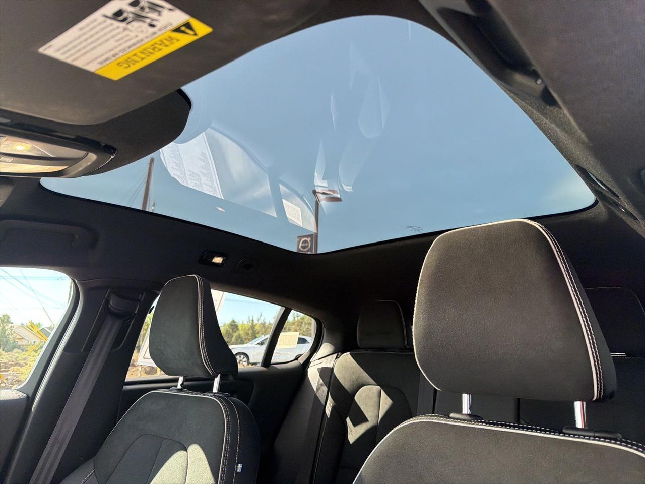 2023 Volvo C40 Recharge Pure Electric Twin Plus Bend OR