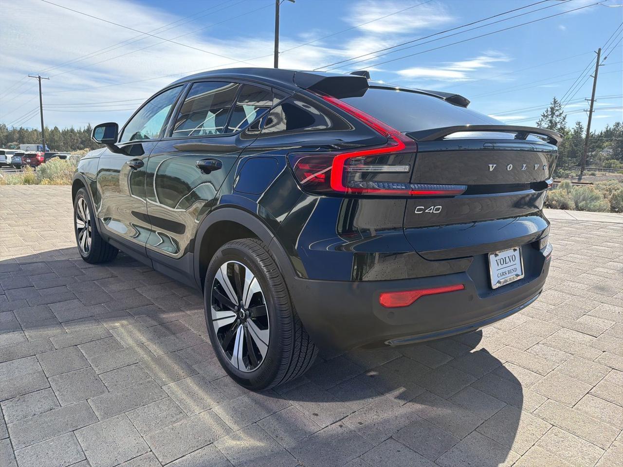 2023 Volvo C40 Recharge Pure Electric Twin Plus Bend OR