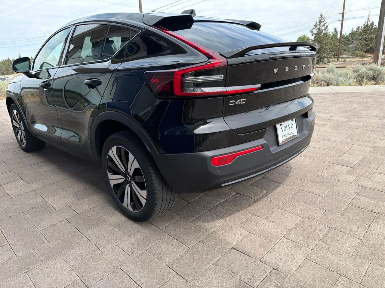 2023 Volvo C40 Recharge Pure Electric Twin Plus Bend OR
