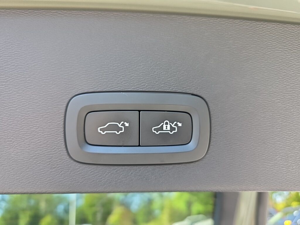 2023 Volvo C40 Recharge Pure Electric Twin Plus Hunt Valley MD