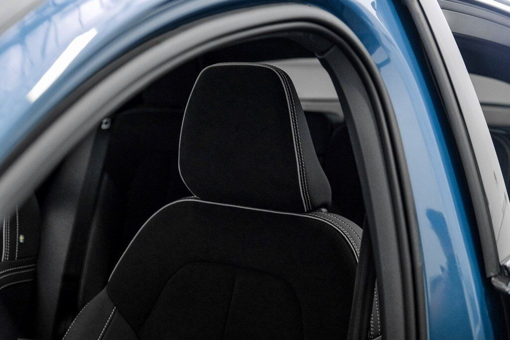 2023 Volvo C40 Recharge Ultimate photo 29