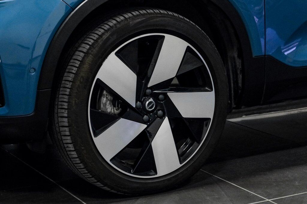 2023 Volvo C40 Recharge Ultimate photo 46