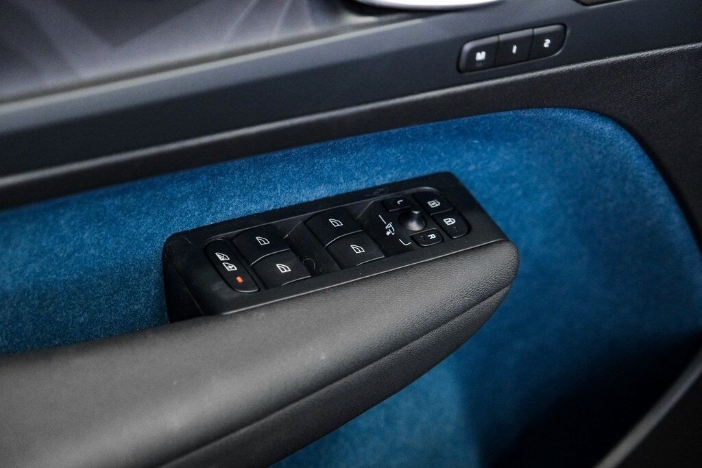 2023 Volvo C40 Recharge Ultimate photo 39