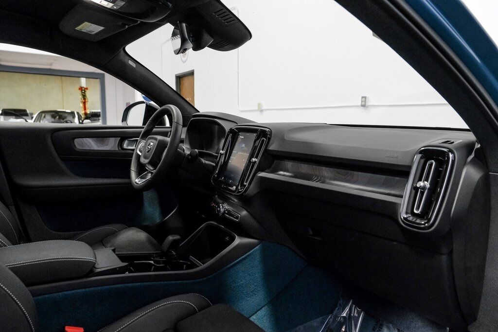 2023 Volvo C40 Recharge Ultimate photo 14