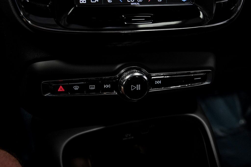 2023 Volvo C40 Recharge Ultimate photo 25