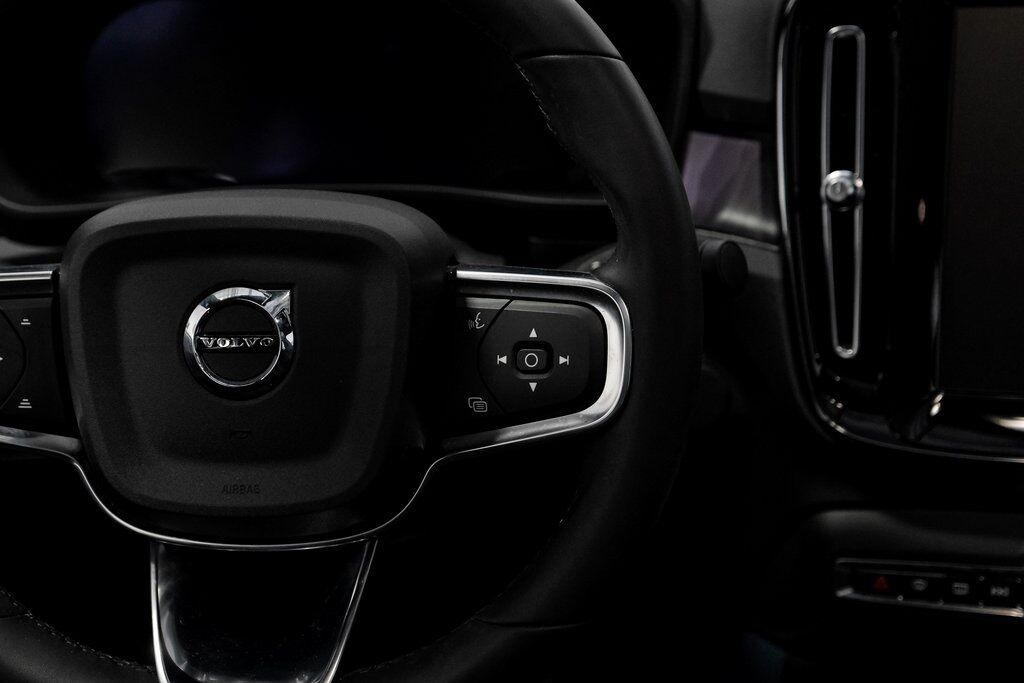 2023 Volvo C40 Recharge Ultimate photo 19