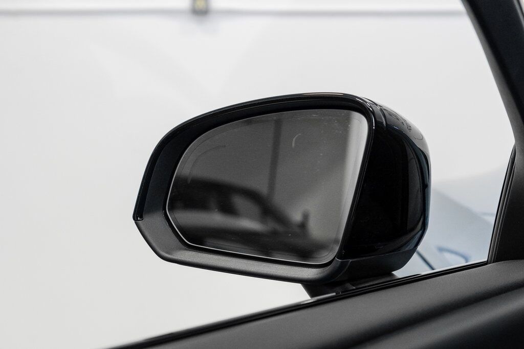 2023 Volvo C40 Recharge Ultimate photo 37