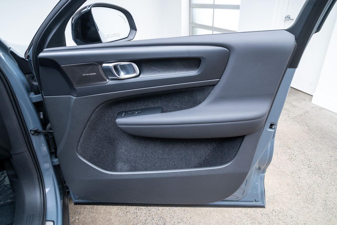 2023 Volvo C40 Recharge Pure Electric Ultimate Harman Kardon Sound Surround View Camera Portland OR