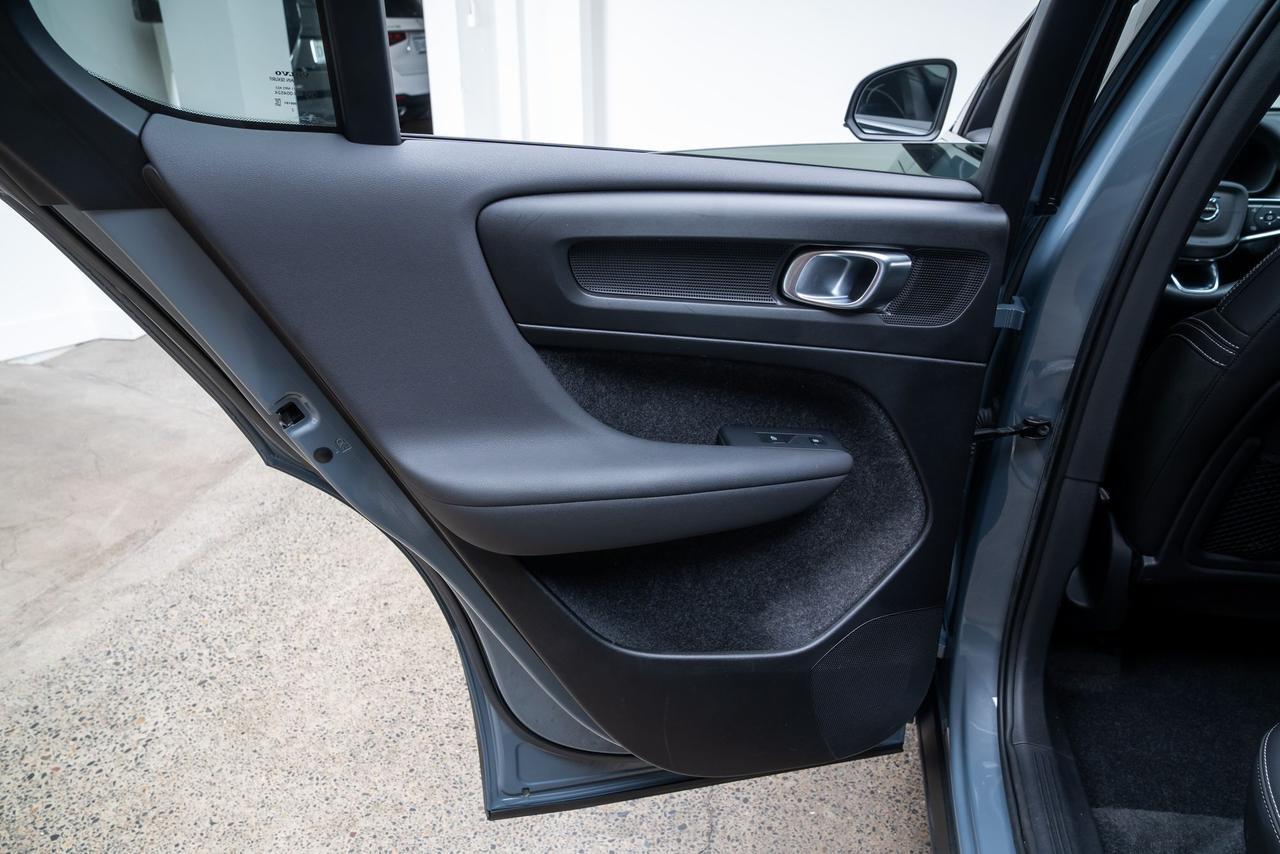 2023 Volvo C40 Recharge Pure Electric Ultimate Harman Kardon Sound Surround View Camera Portland OR