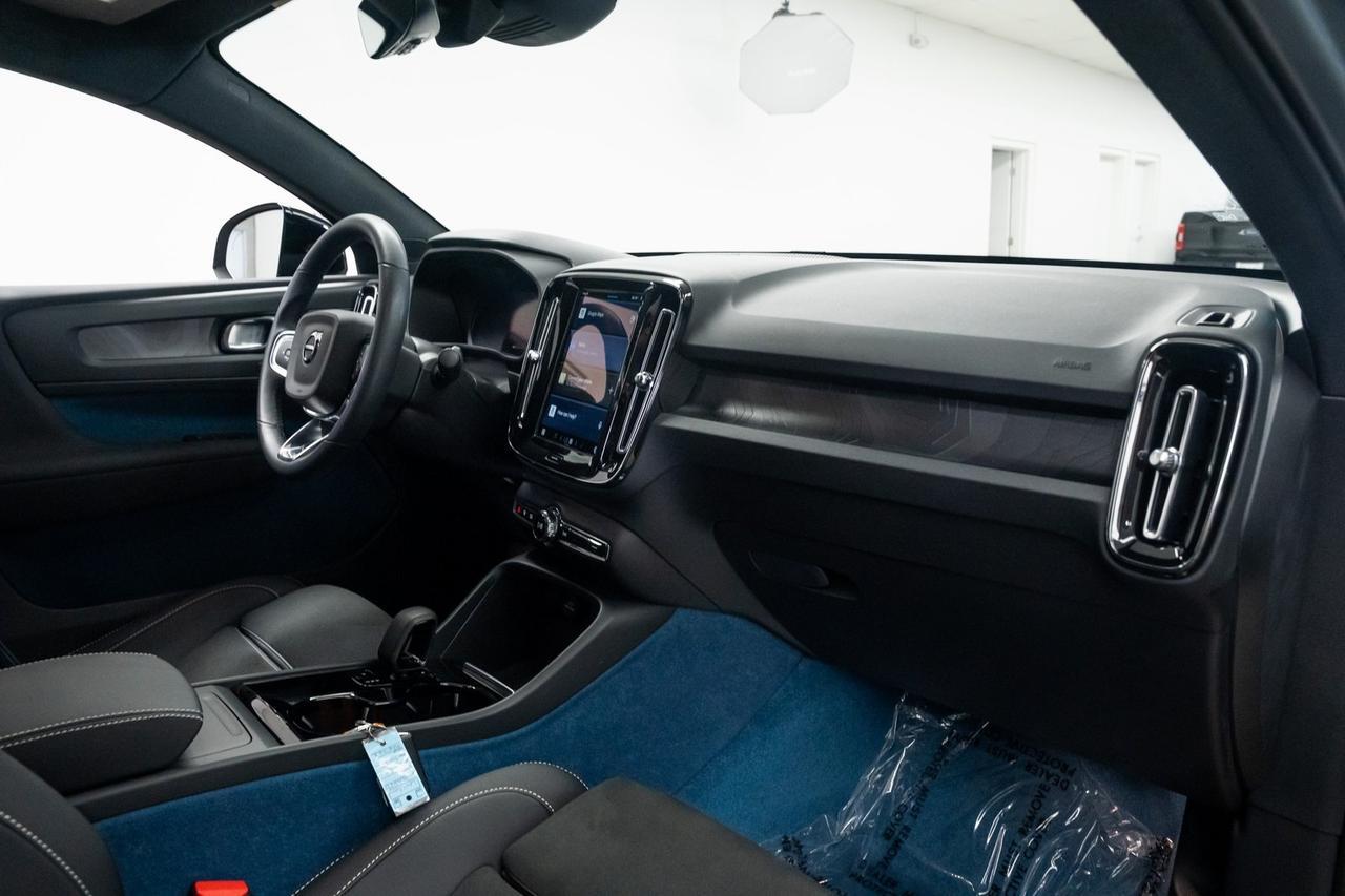 2023 Volvo C40 Recharge Pure Electric Ultimate Heated Seats Haman/Kardon Audio Portland OR