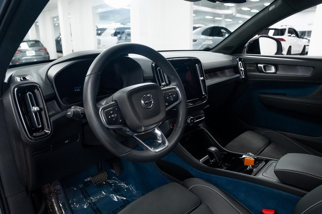2023 Volvo C40 Recharge Pure Electric Ultimate Heated Seats Haman/Kardon Audio Portland OR