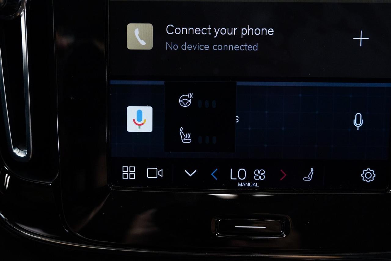 2023 Volvo C40 Recharge Pure Electric Ultimate Heated Seats Haman/Kardon Audio Portland OR