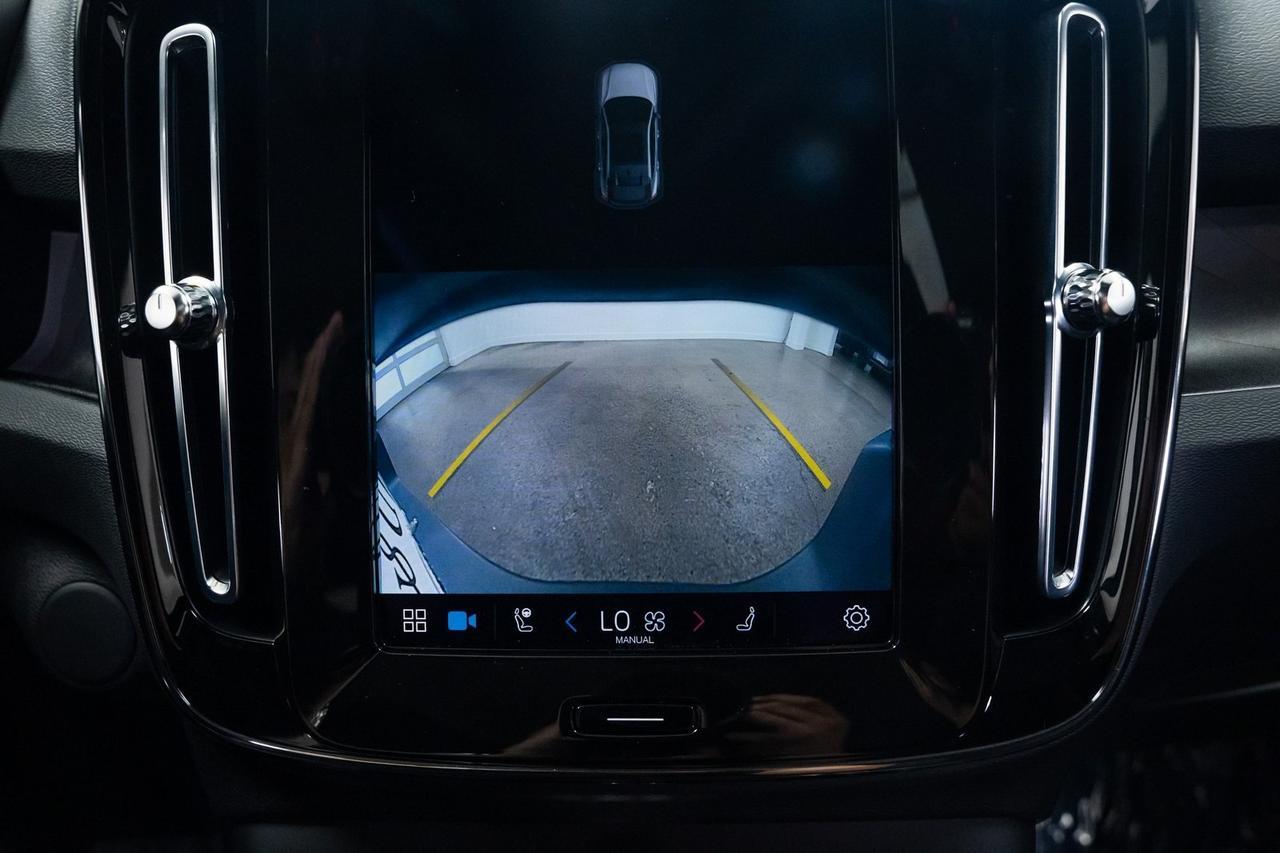 2023 Volvo C40 Recharge Pure Electric Ultimate Heated Seats Haman/Kardon Audio Portland OR