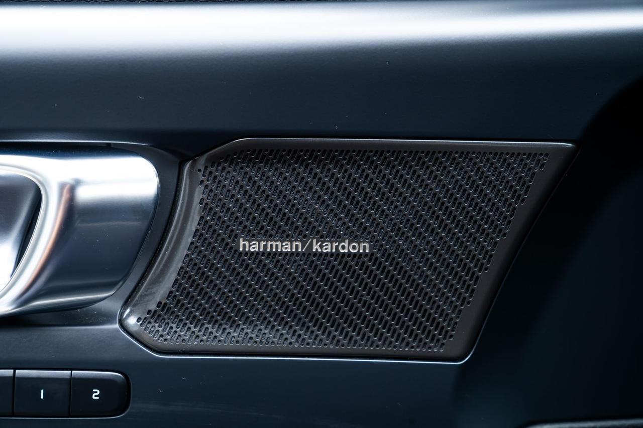 2023 Volvo C40 Recharge Pure Electric Ultimate Pilot Assist Harman Kardon Sound Portland OR