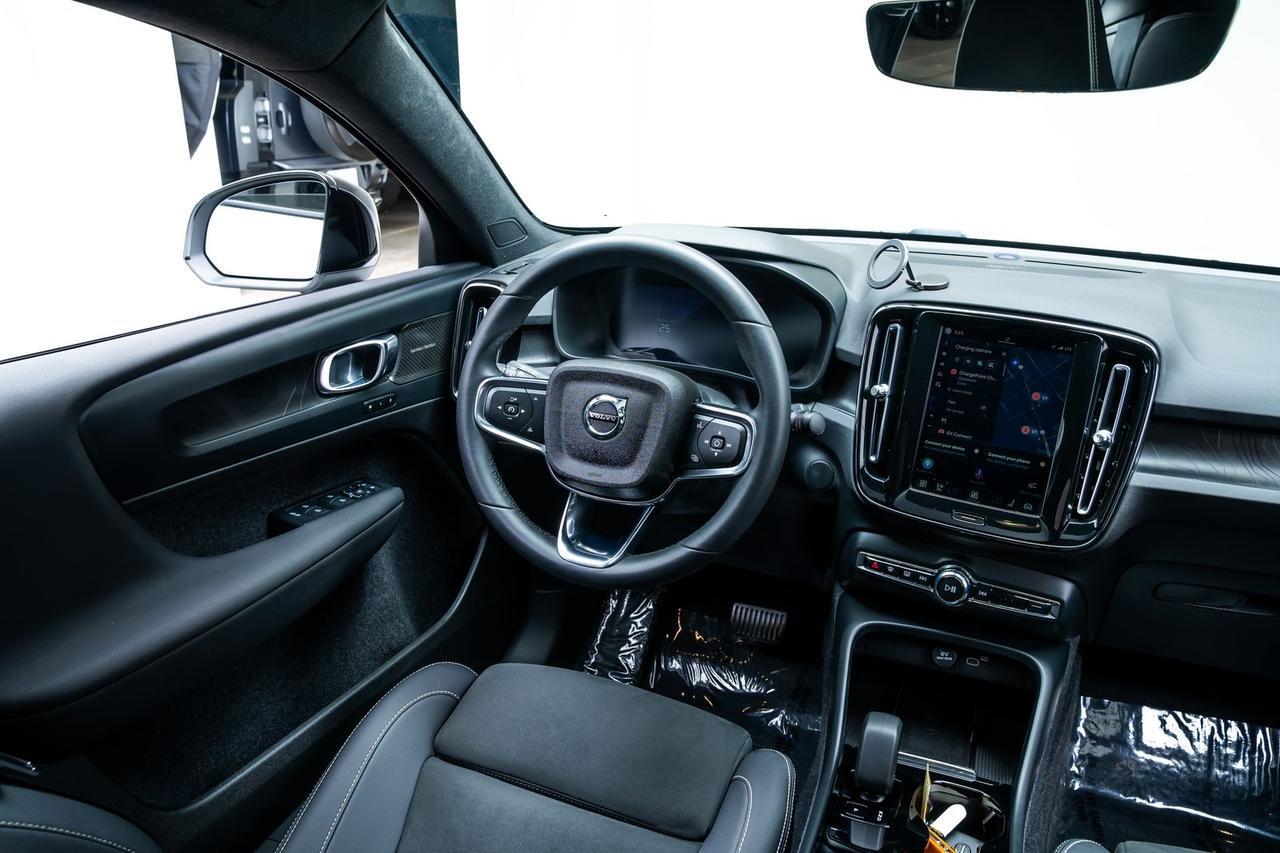 2023 Volvo C40 Recharge Pure Electric Ultimate Pilot Assist Harman Kardon Sound Portland OR