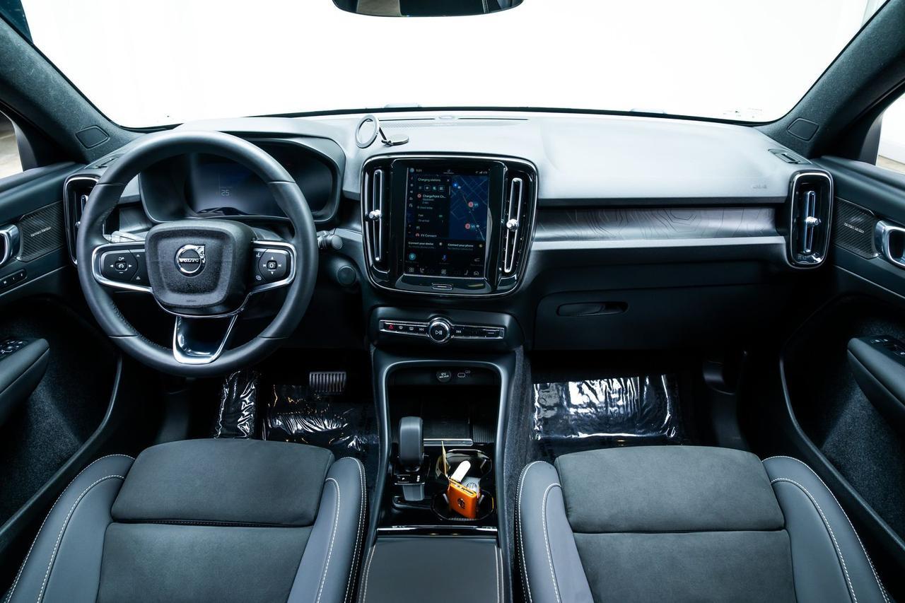 2023 Volvo C40 Recharge Pure Electric Ultimate Pilot Assist Harman Kardon Sound Portland OR