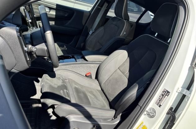 2023 Volvo C40 Recharge Pure Electric Ultimate Pilot Assist Harman Kardon Sound Portland OR