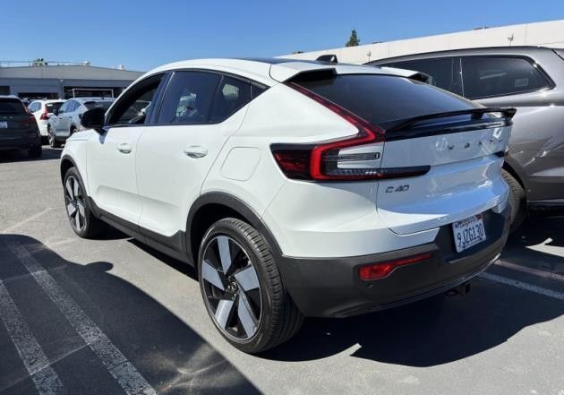 2023 Volvo C40 Recharge Pure Electric Ultimate Pilot Assist Harman Kardon Sound Portland OR