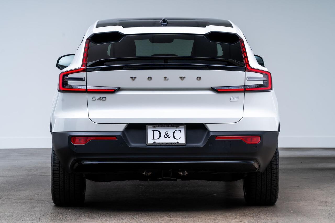 2023 Volvo C40 Recharge Pure Electric Ultimate Pilot Assist Harman Kardon Sound Portland OR