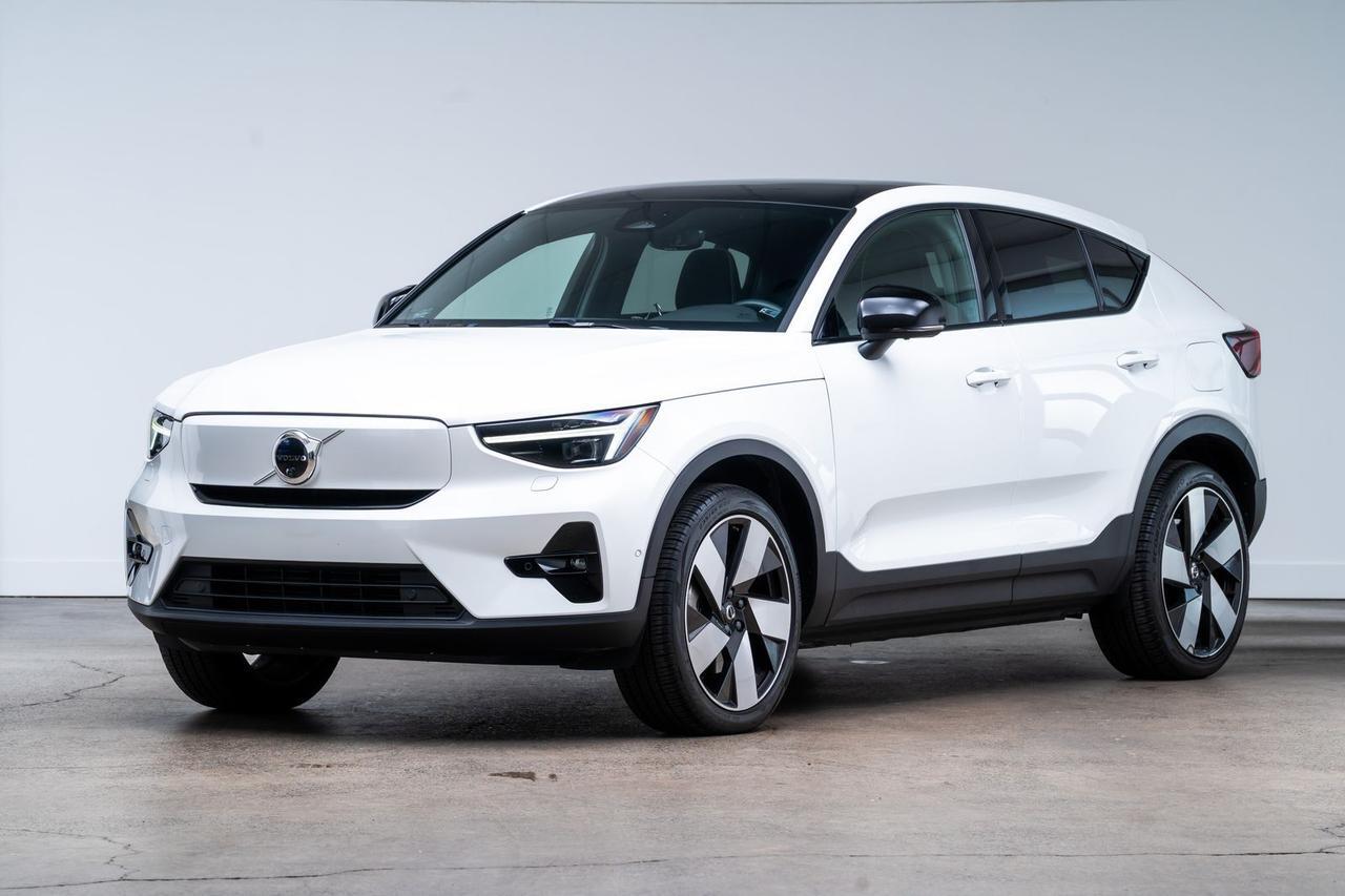 2023 Volvo C40 Recharge Pure Electric Ultimate Pilot Assist Harman Kardon Sound Portland OR