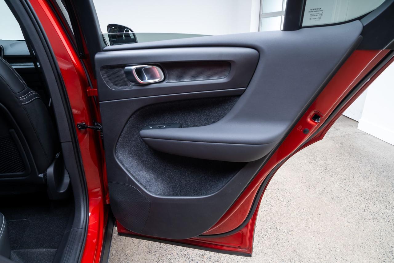 2023 Volvo C40 Recharge Pure Electric Ultimate Pilot Assist Surround View Camera Portland OR