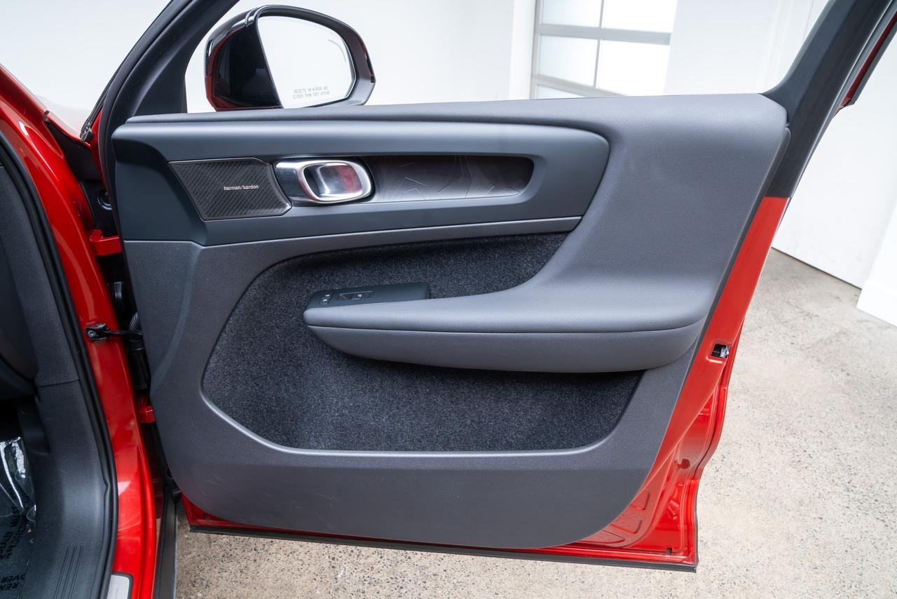 2023 Volvo C40 Recharge Pure Electric Ultimate Pilot Assist Surround View Camera Portland OR