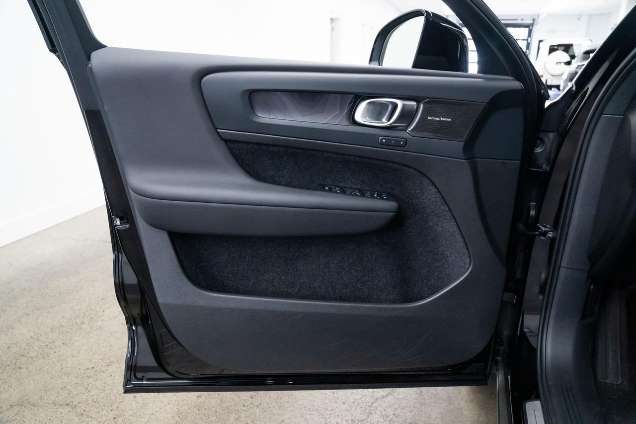 2023 Volvo C40 Recharge Pure Electric Ultimate Pilot Assist Surround View Camera Portland OR