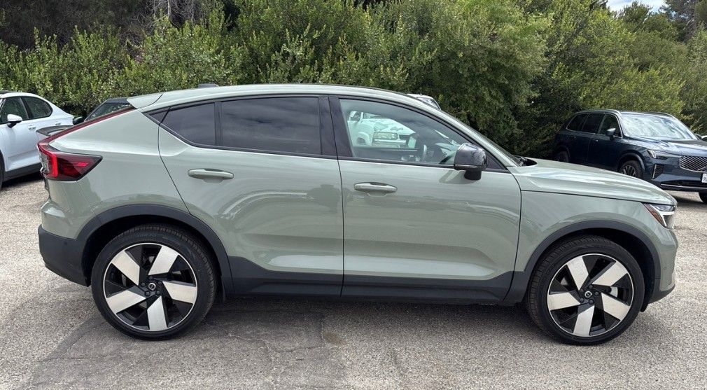 2023 Volvo C40 Recharge Pure Electric Ultimate Portland OR