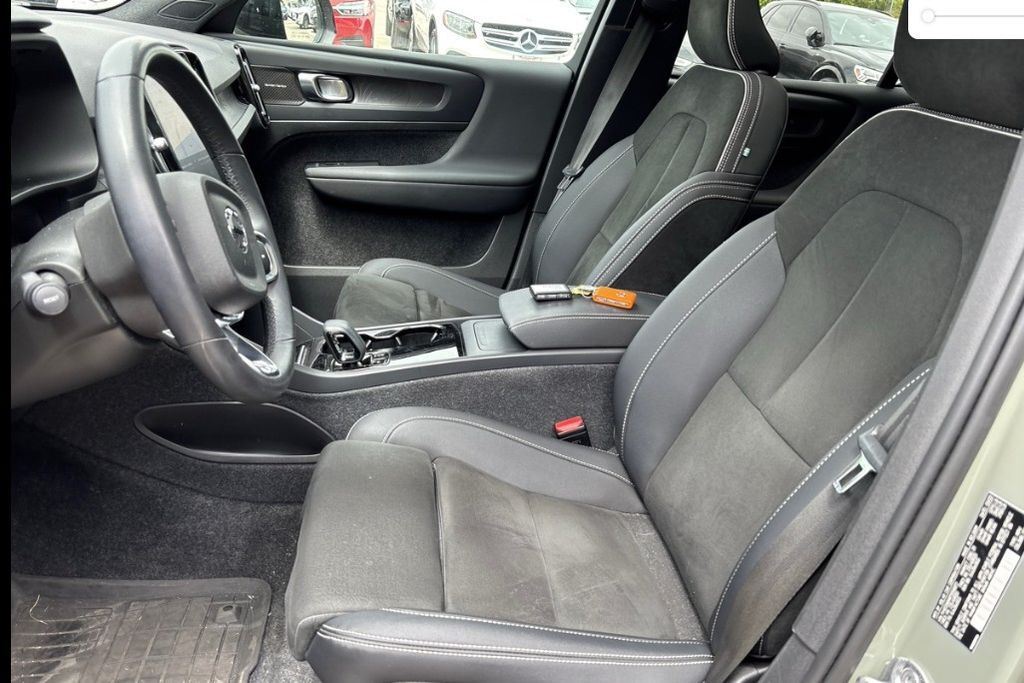 2023 Volvo C40 Recharge Pure Electric Ultimate Portland OR
