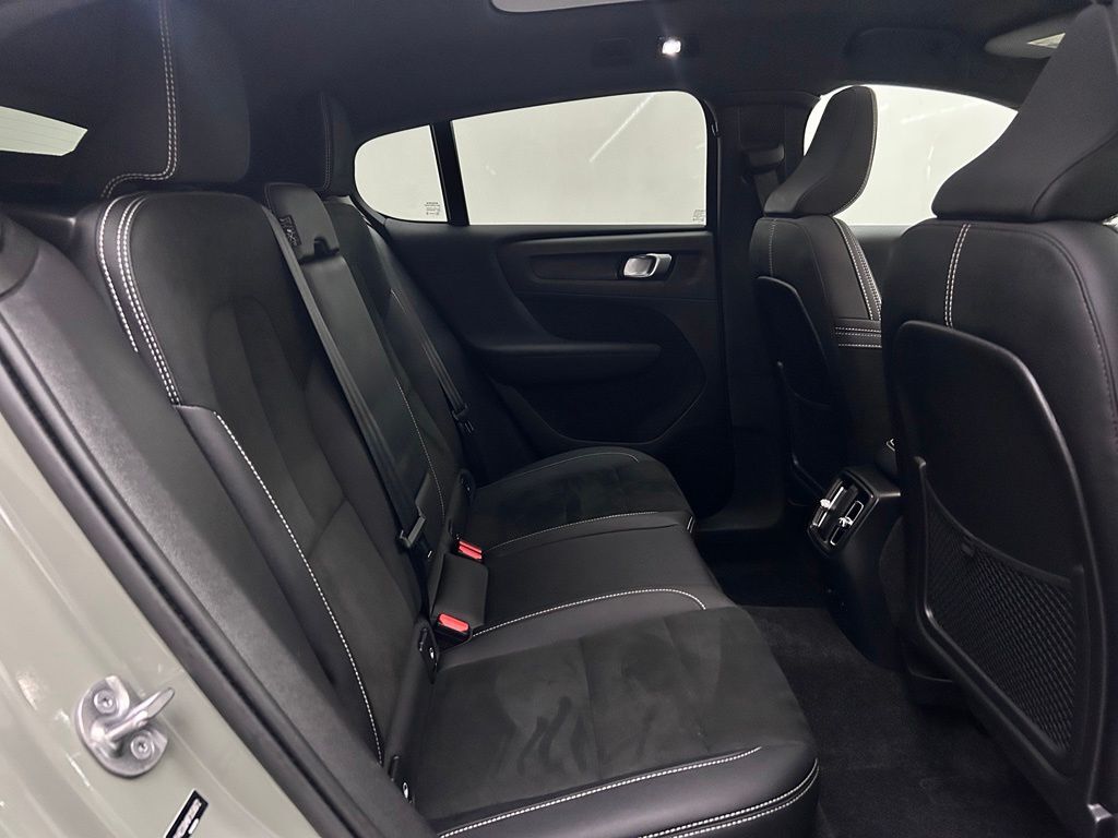 2023 Volvo C40 Recharge Pure Electric Ultimate Portland OR