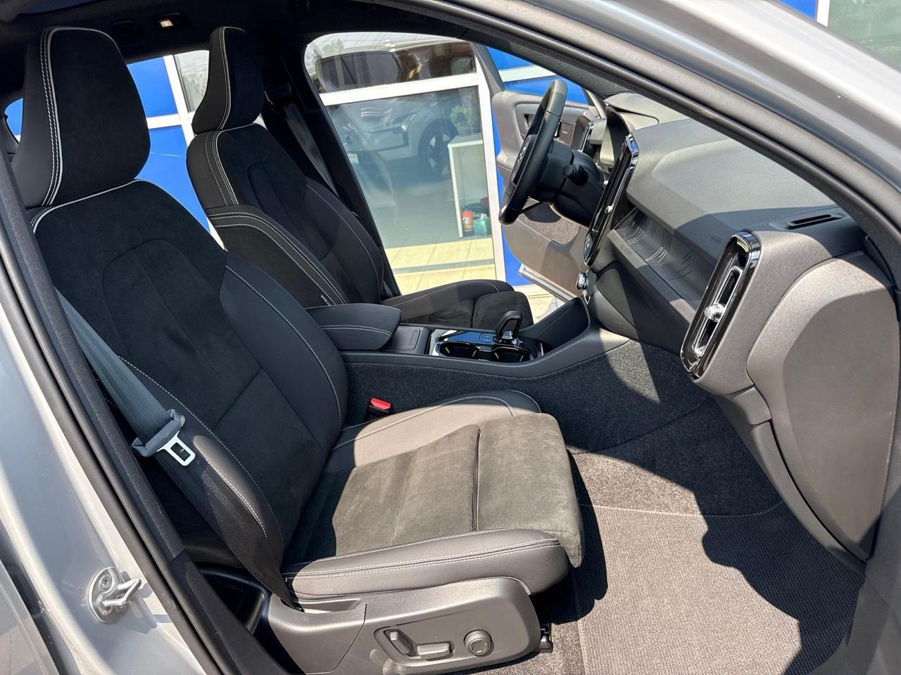 2023 Volvo C40 Recharge Pure Electric Ultimate Bend OR