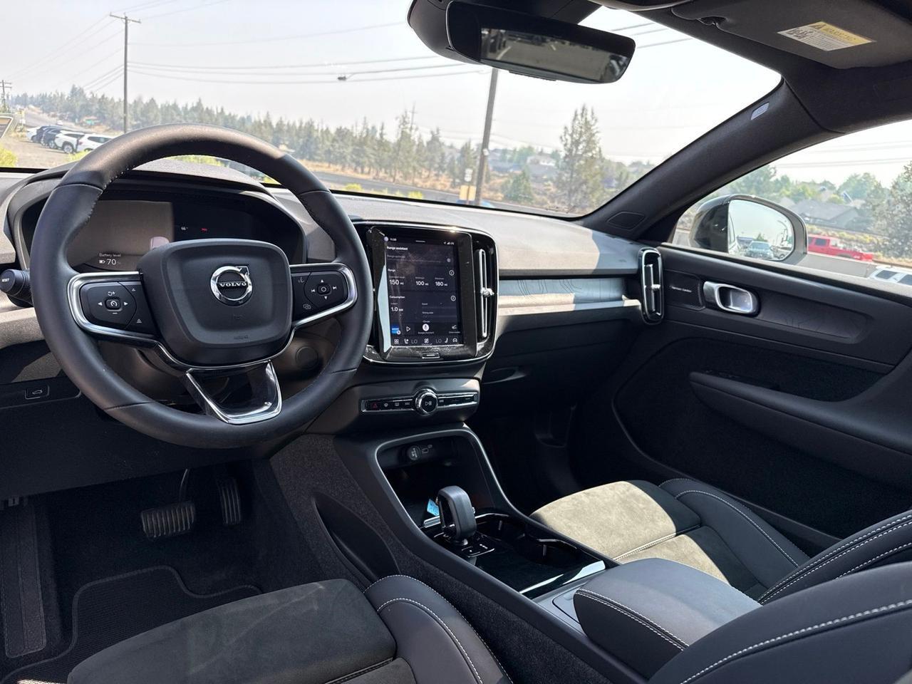 2023 Volvo C40 Recharge Pure Electric Ultimate Bend OR