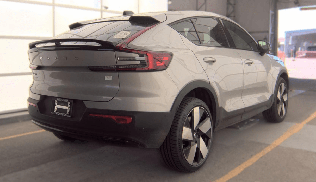 2023 Volvo C40 Recharge Pure Electric Ultimate Bend OR