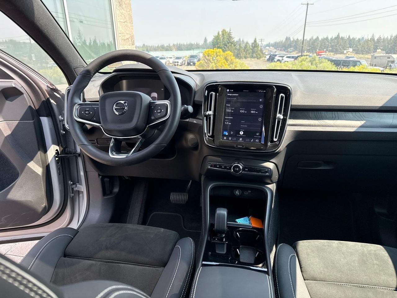 2023 Volvo C40 Recharge Pure Electric Ultimate Bend OR
