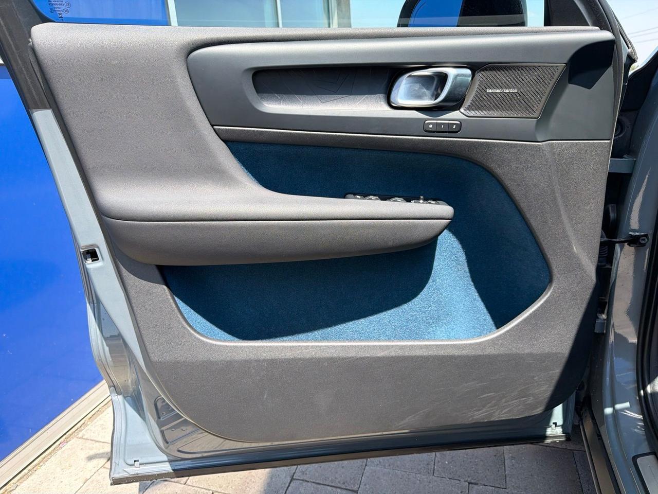 2023 Volvo C40 Recharge Pure Electric Ultimate Bend OR