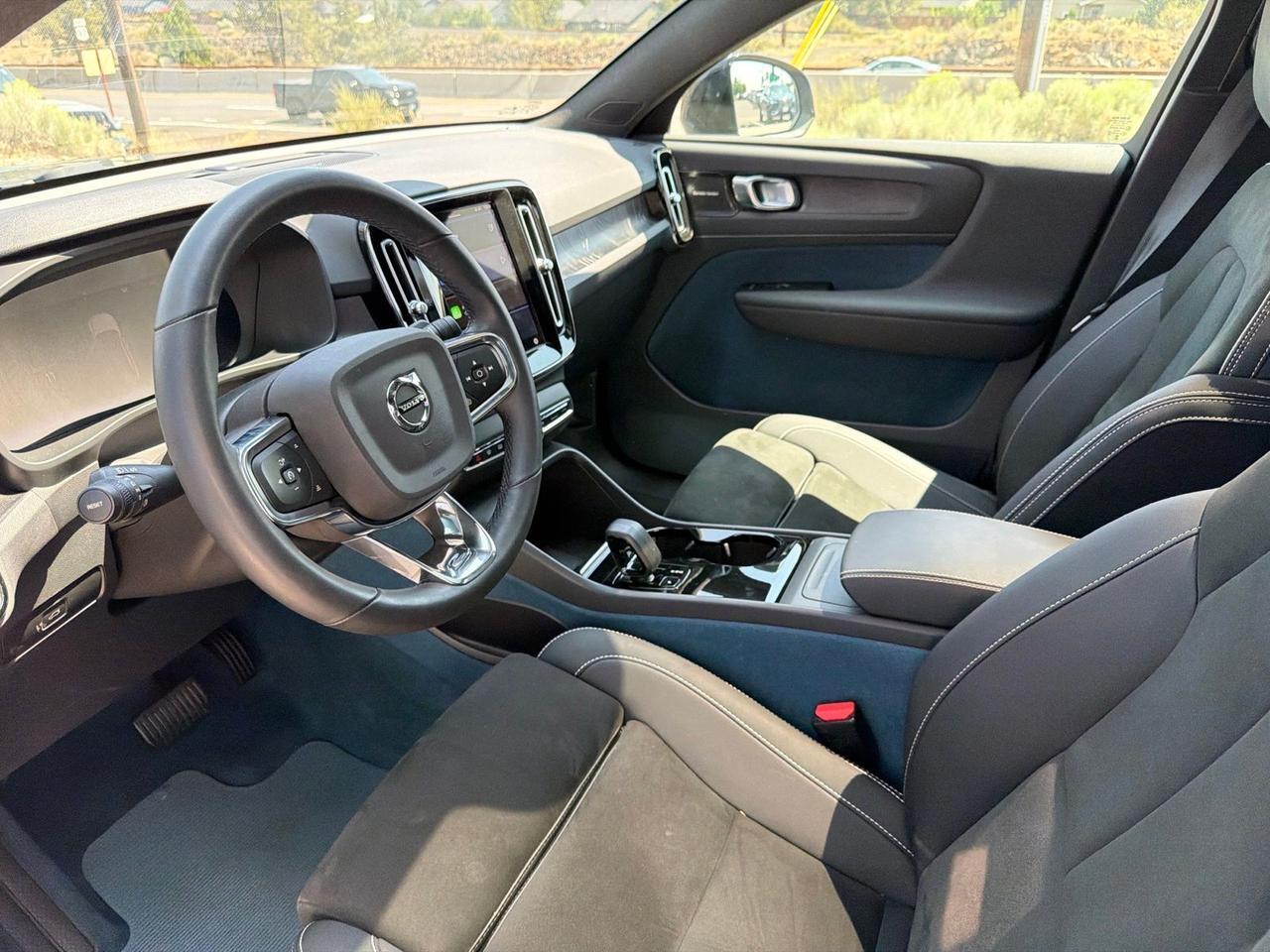 2023 Volvo C40 Recharge Pure Electric Ultimate Bend OR
