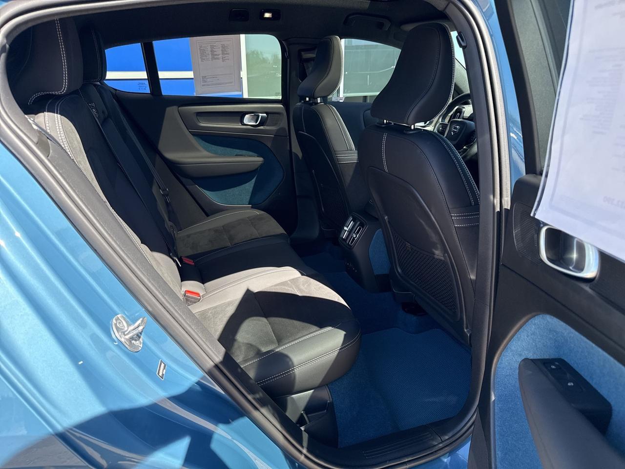 2023 Volvo C40 Recharge Pure Electric Ultimate Bend OR