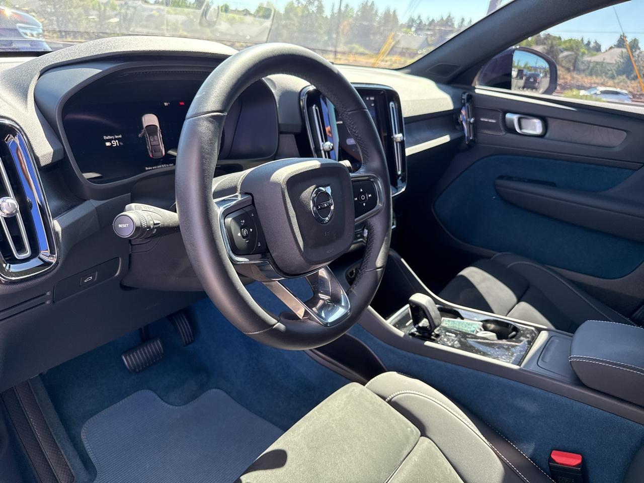 2023 Volvo C40 Recharge Pure Electric Ultimate Bend OR