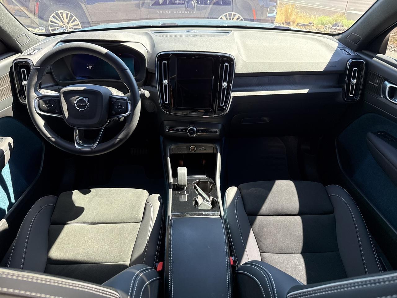 2023 Volvo C40 Recharge Pure Electric Ultimate Bend OR