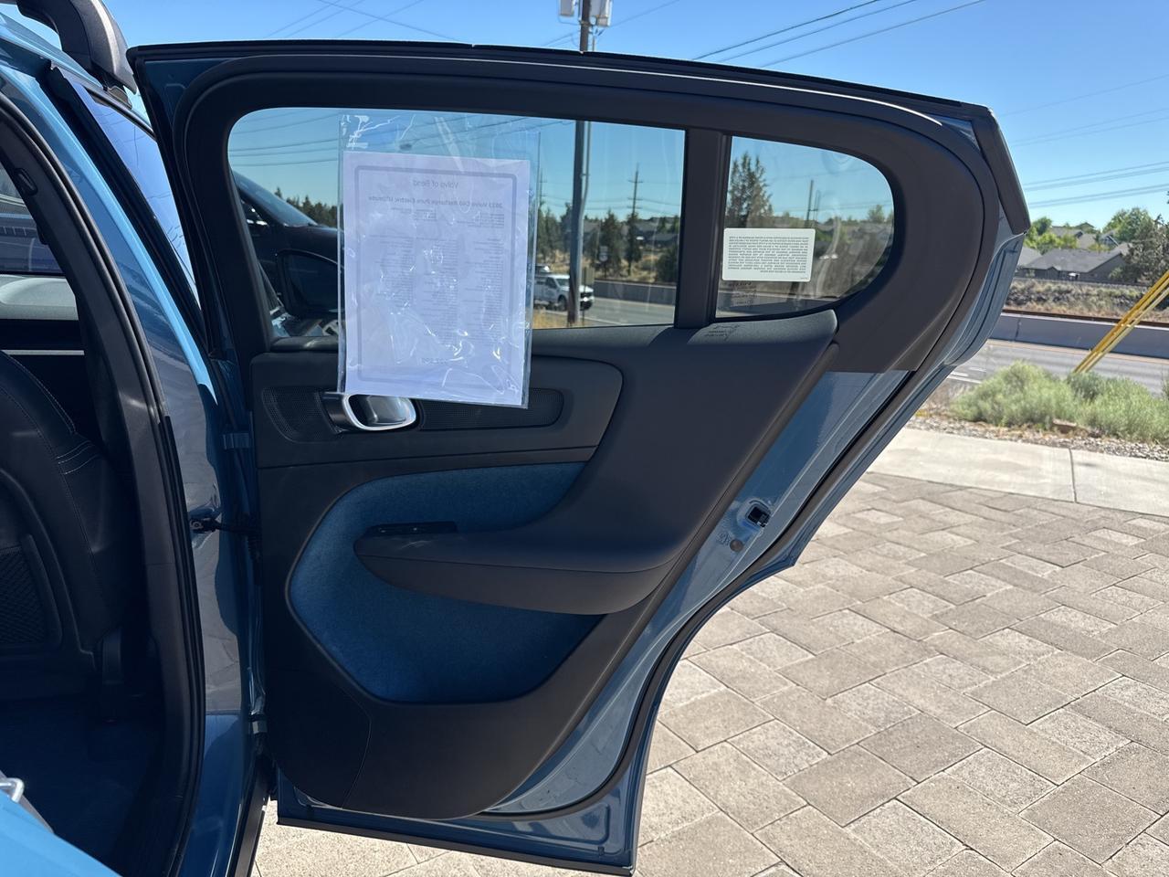 2023 Volvo C40 Recharge Pure Electric Ultimate Bend OR