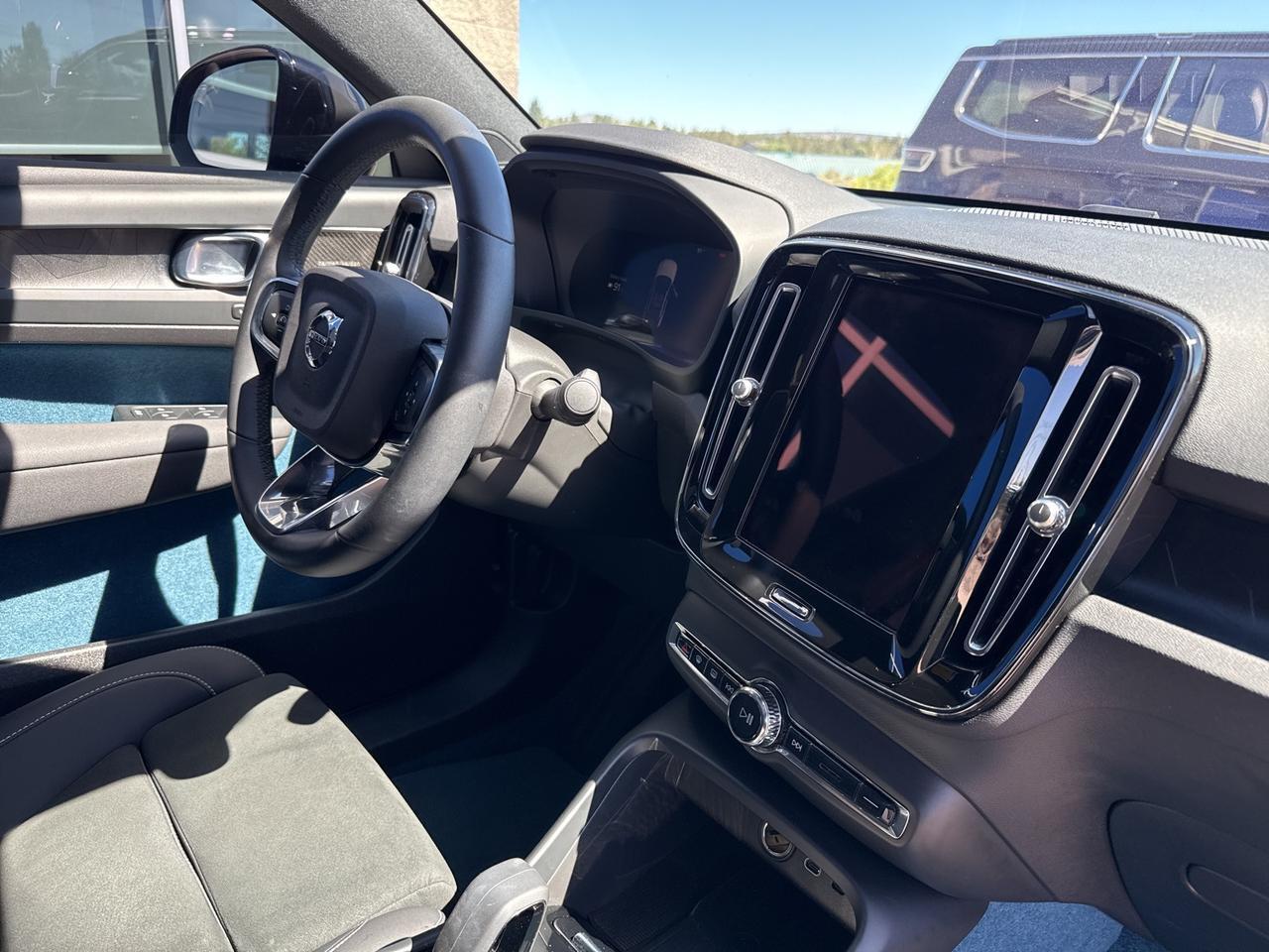 2023 Volvo C40 Recharge Pure Electric Ultimate Bend OR