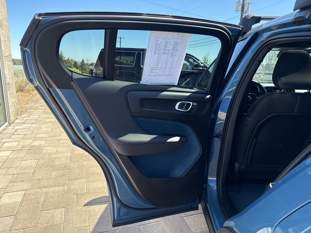 2023 Volvo C40 Recharge Pure Electric Ultimate Bend OR