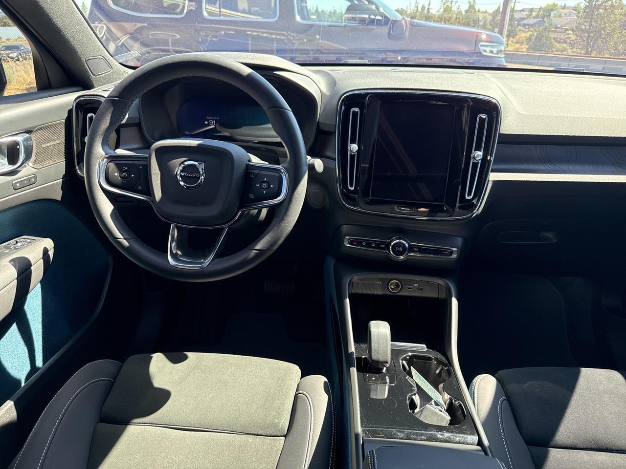 2023 Volvo C40 Recharge Pure Electric Ultimate Bend OR