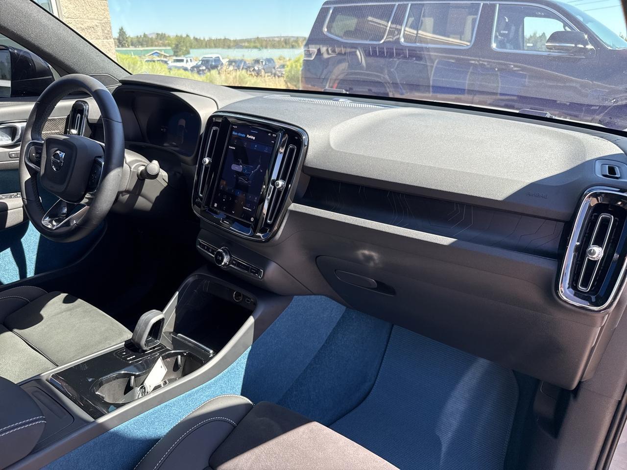 2023 Volvo C40 Recharge Pure Electric Ultimate Bend OR